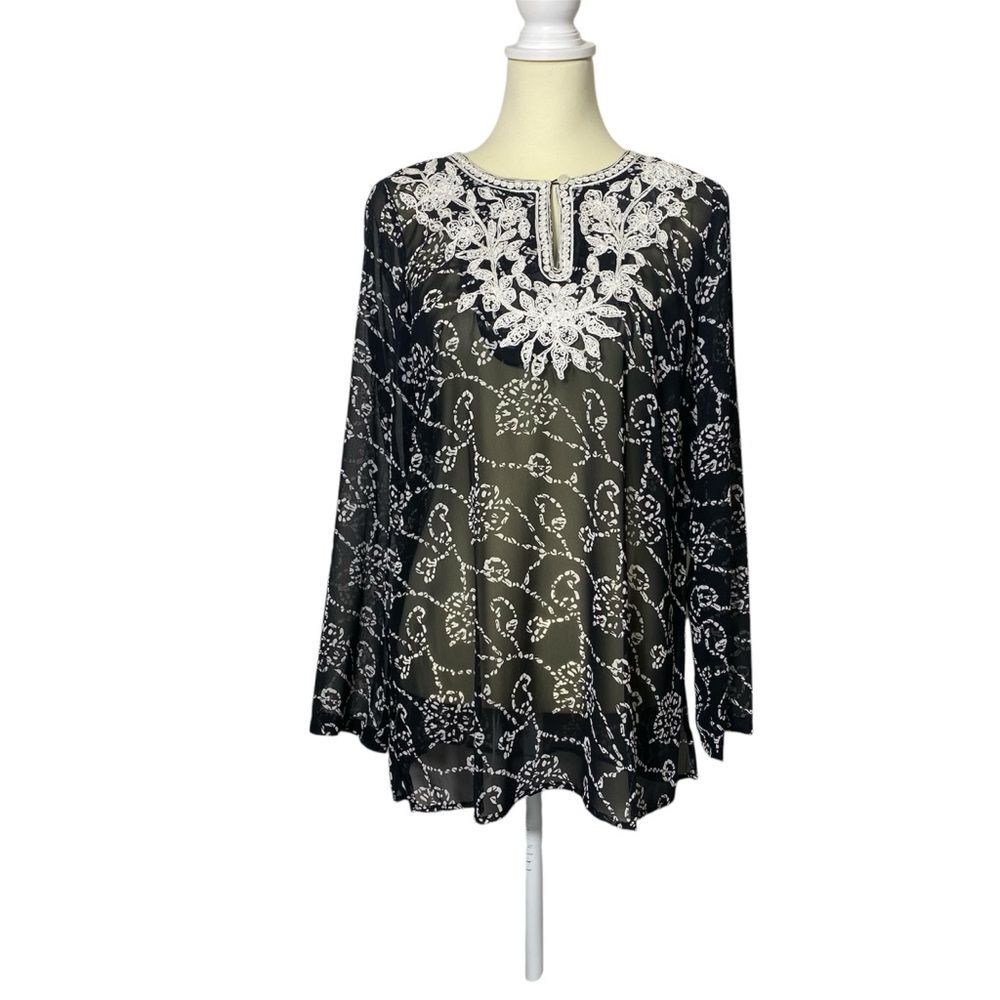 Susan Graver Style Sheer Black Floral Embroidered Long Sleeve Overlay Size Small